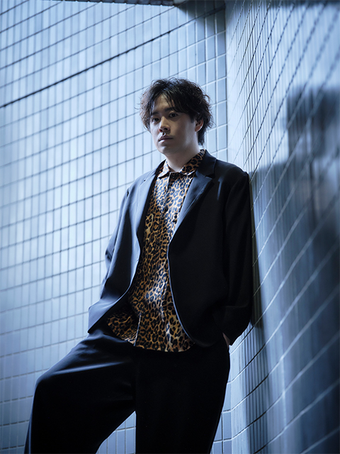 長尾卓也